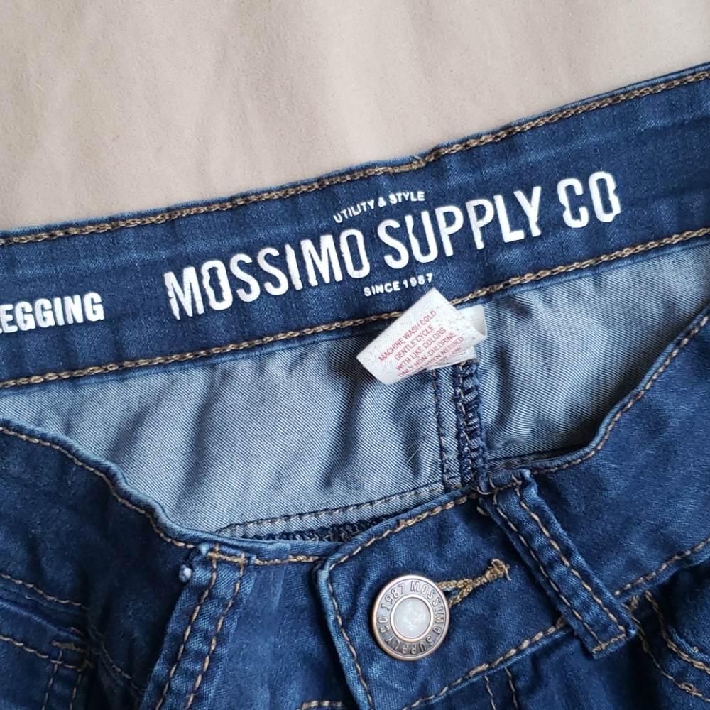 Jeans - Picture 2 of 3